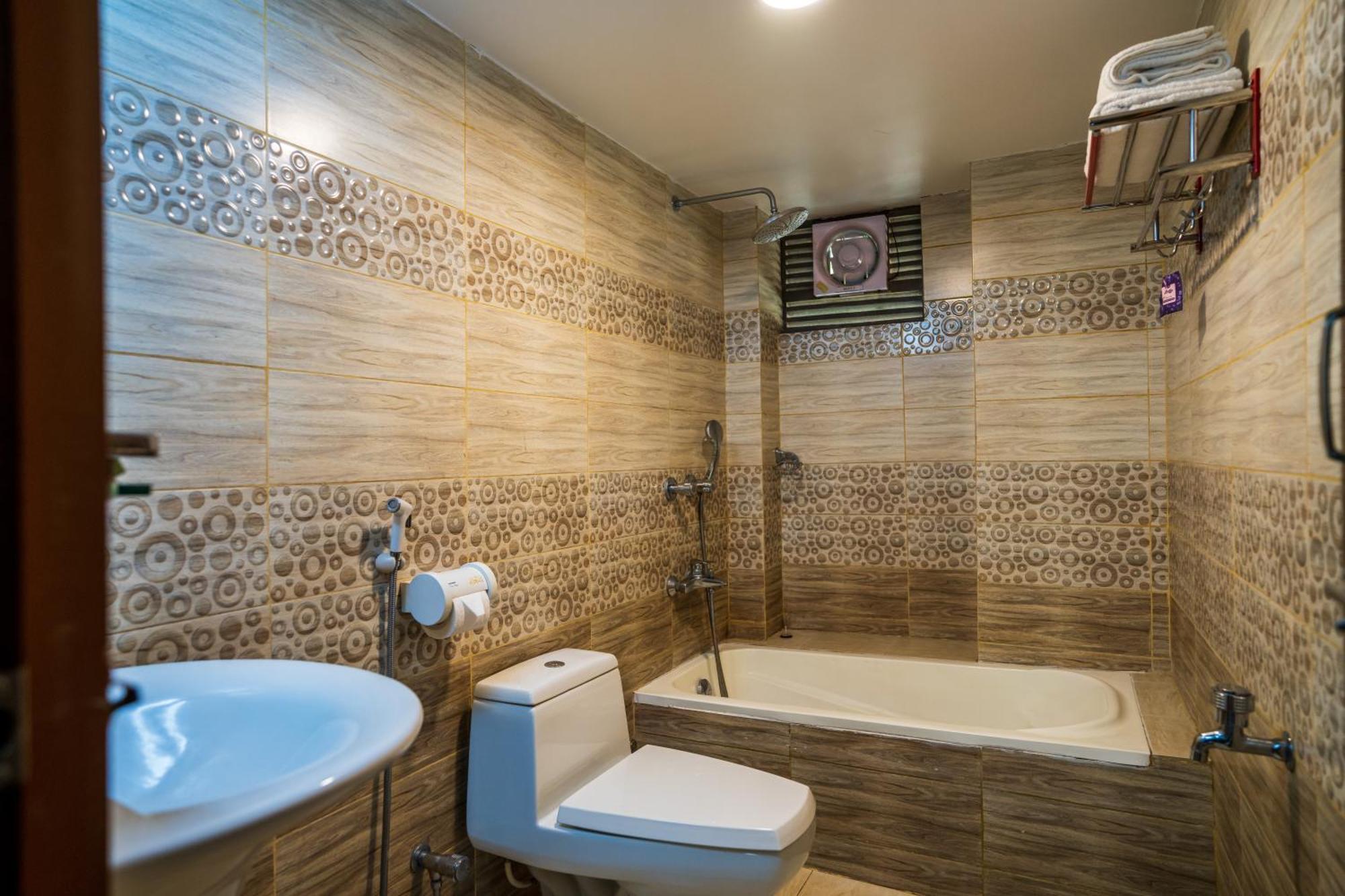 Lemon Garden Resort & Spa Сримангал Екстериор снимка